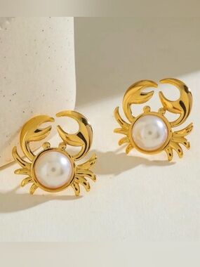 Gold Crab Pearl Stud Earrings